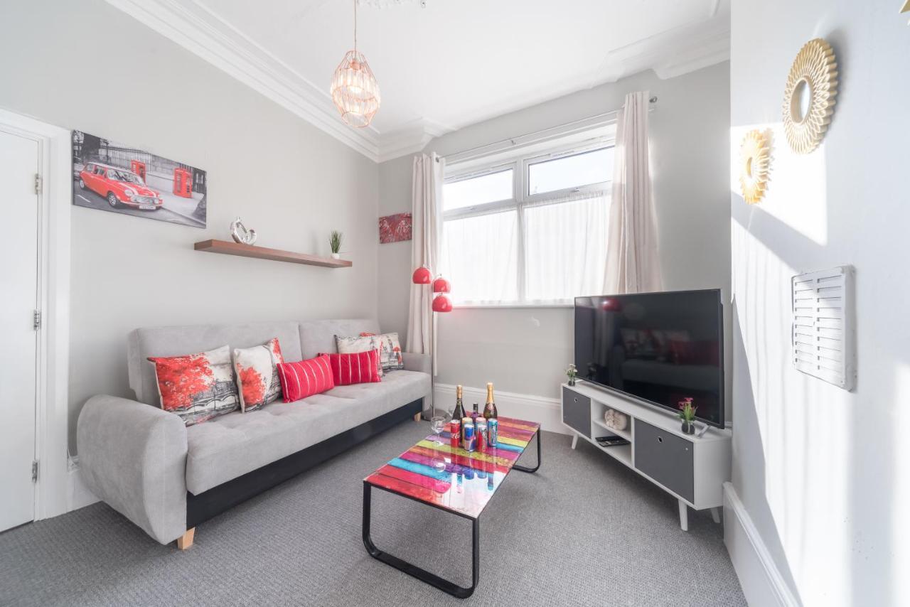 3 Bedroom Saks - 2 Living Area House In Newland Ave Hull Kingston upon Hull Exterior photo